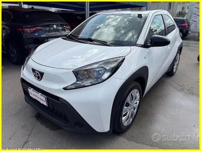 Usata Toyota Aygo X Trend 72 CV (52 kW) 2022 Bianco SUV