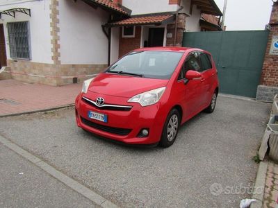 usata Toyota Verso-S 1.4 90CV Diesel Euro 5B telecamera posteriore