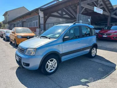 Usata Fiat Panda Climbing 60 CV (44 kW) 2008 Blu/azzurro Utilitaria