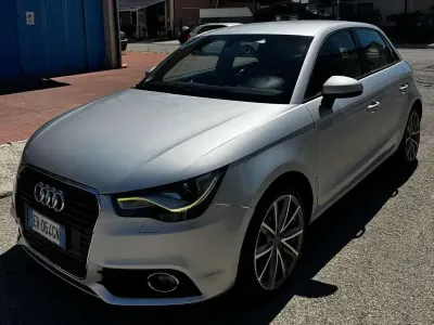 Usata Audi A1 Sportback Attraction 90 CV (66 kW) 2012 Argento Utilitaria