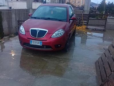 Usata Lancia Ypsilon 90 CV (66 kW) 2007 Rosso Utilitaria