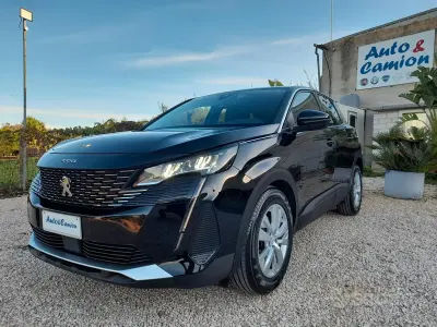 Usata Peugeot 3008 Active 131 CV (96 kW) 2022 Nero SUV