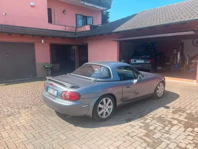 Usata Mazda MX5 110 CV (80 kW) 2004 Cabrio