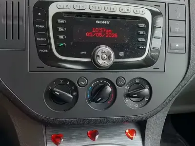 Käytetty Ford C-MAX 90 HP (66 kW) 2008 Tila-auto