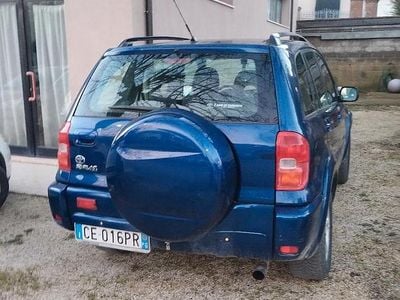 Usata Toyota RAV4 161 CV (118 kW) 2003 Blu SUV