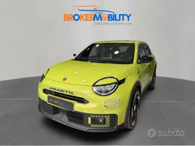 Nuova Abarth 600e Turismo 176 kW (240 CV) 2026 Giallo SUV