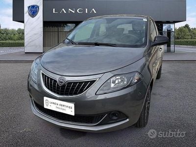 Usata Lancia Ypsilon 70 CV (51 kW) 2024 Grigio Utilitaria