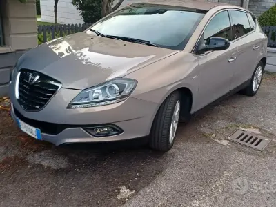 Usata Lancia Delta 105 CV (77 kW) 2013 Utilitaria