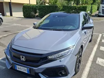 Usata Honda Civic Executive 120 CV (88 kW) 2019 Berlina