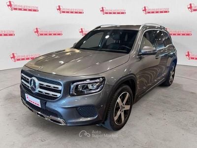 Begagnad Mercedes GLB200 163 HK (119 kW) 2022 Grå SUV