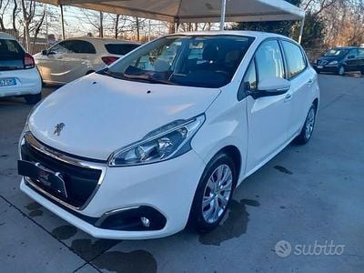 Usata Peugeot 208 Active 101 CV (74 kW) 2019 Bianco Utilitaria