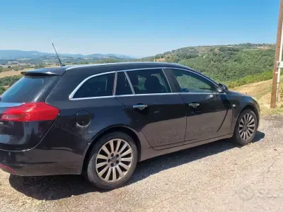 Usata Opel Insignia 160 CV (117 kW) 2011 Nero Station wagon