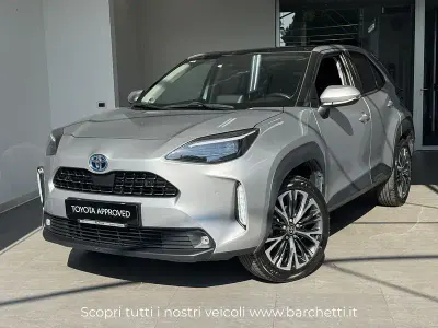Usata Toyota Yaris Cross Lounge 116 CV (85 kW) 2022 Argento SUV