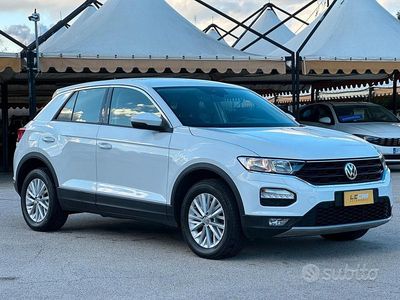 Usata VW T-Roc Business 150 CV (110 kW) 2019 Bianco SUV