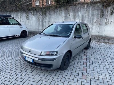 Usata Fiat Punto 60 CV (44 kW) 2004 Grigio Utilitaria