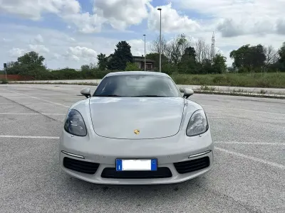 Usata Porsche 718 299 CV (219 kW) 2021 Grigio Coupé