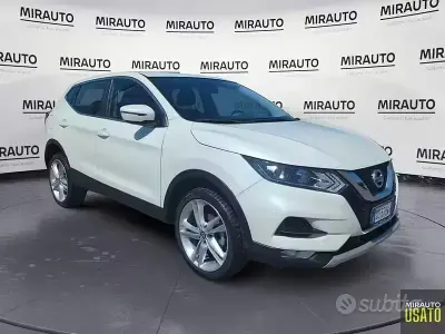 Usata Nissan Qashqai N-Motion 140 CV (102 kW) 2020 Bianco SUV