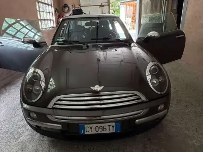 Usata Mini One D 88 CV (64 kW) 2005 Grigio Utilitaria