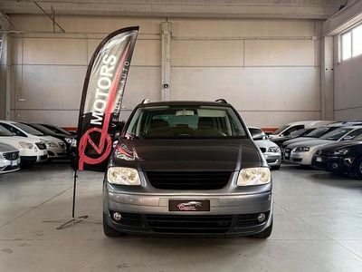 Usata VW Touran Highline 140 CV (102 kW) 2005 Grigio Monovolume