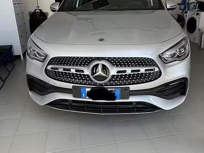 Usata Mercedes GLA200 Premium 150 CV (110 kW) 2020 Grigio SUV