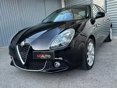 Second-hand Alfa Romeo Giulietta Super 120 CP (88 kW) 2019 Negru Hatchback