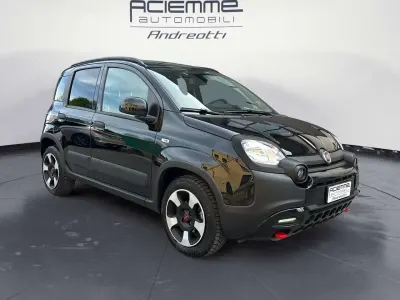 Usata Fiat Panda Cross Cross 69 CV (50 kW) 2024 Nero Utilitaria