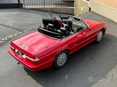 Usata Alfa Romeo Spider 122 CV (89 kW) 1990 Rosso Cabrio