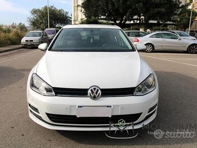 Usata VW Golf VII Highline 110 CV (80 kW) 2016 Berlina