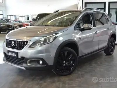 Usata Peugeot 2008 Crossway 120 CV (88 kW) 2018 Grigio SUV