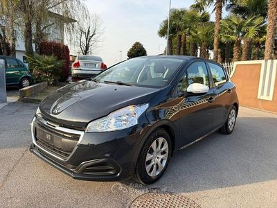 Usata Peugeot 208 Active 68 CV (50 kW) 2019 Nero Utilitaria