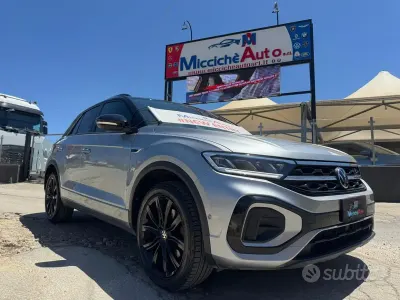 Usata VW T-Roc R-line 150 CV (110 kW) 2024 Grigio SUV