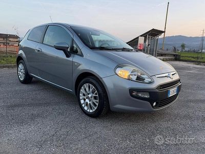 Usata Fiat Punto Evo 77 CV (56 kW) 2011 Grigio Utilitaria