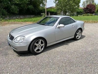 Usata Mercedes SLK200 163 CV (119 kW) 2002 Argento Cabrio