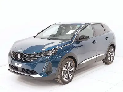 Usata Peugeot 3008 Allure 224 CV (164 kW) 2024 Vert poseidon SUV
