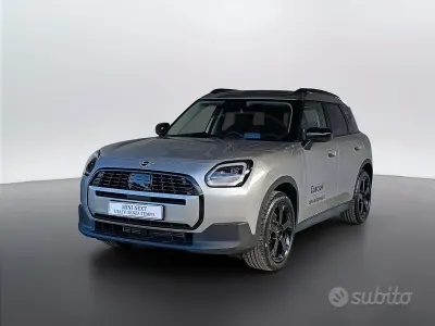 Käytetty Mini Countryman 156 HP (114 kW) 2024 Harmaa Katumaasturi