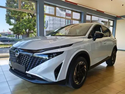 Nuova Nissan Qashqai N-Connecta 158 CV (116 kW) 2026 Bianco perlato SUV