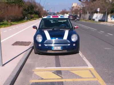 Usata Mini ONE 116 CV (85 kW) 2002 Blu/azzurro Utilitaria