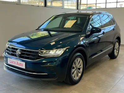 Usata VW Tiguan 150 CV (110 kW) 2023 Blu SUV