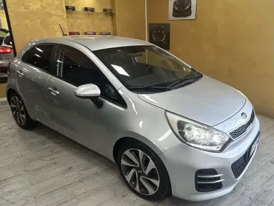 Usata Kia Rio 90 CV (66 kW) 2015 Other Berlina