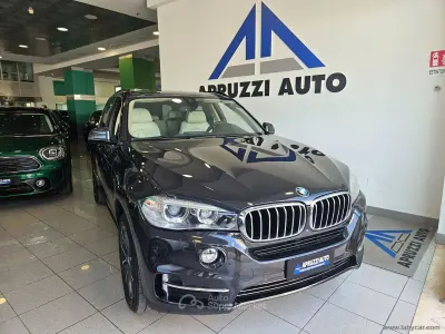 Begagnad BMW X5 Luxury Line 231 HK (169 kW) 2016 Grå SUV