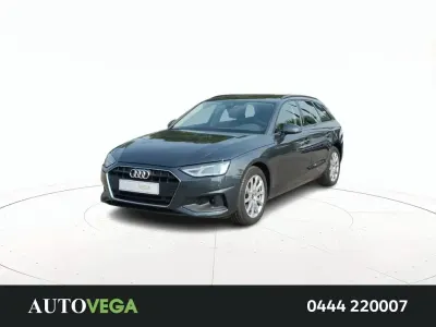 Usado Audi A4 Advanced Plus 136 CV (100 kW) 2023 Gris Familiar