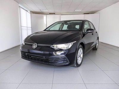 Usata VW Golf VIII Life 116 CV (85 kW) 2023 Deep black perlato Berlina