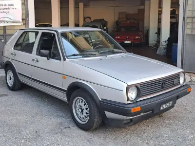 Usata VW Golf II GTI 110 CV (80 kW) 1984 Argento Utilitaria