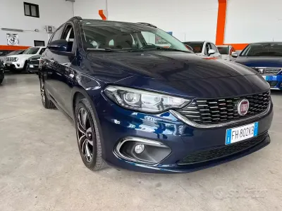 Usata Fiat Tipo Lounge 120 CV (88 kW) 2017 Blu Station wagon