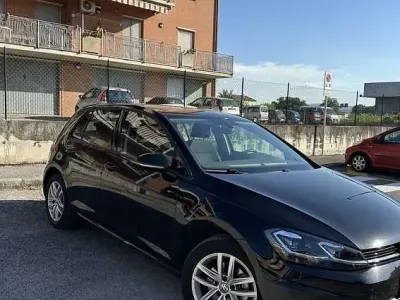 Usata VW Golf VII GTD 110 CV (80 kW) 2020 Nero Berlina