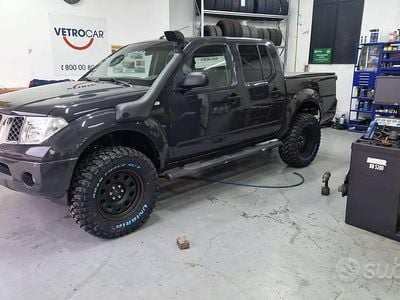 Usata Nissan Navara 171 CV (125 kW) 2019 Grigio Pick-up