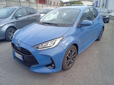 Usata Toyota Yaris Hybrid Business Edition 92 CV (67 kW) 2021 Blu/azzurro Berlina