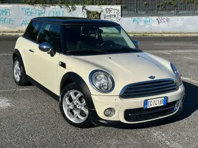 Usata Mini Cooper 122 CV (89 kW) 2011 Bianco Utilitaria