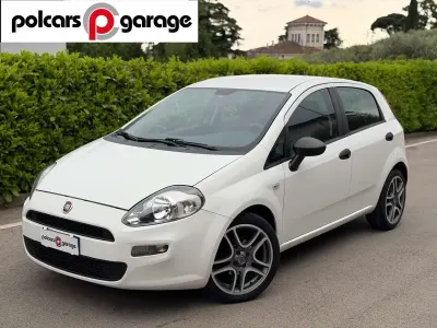 Usata Fiat Grande Punto Dynamic 75 CV (55 kW) 2014 Bianco Utilitaria