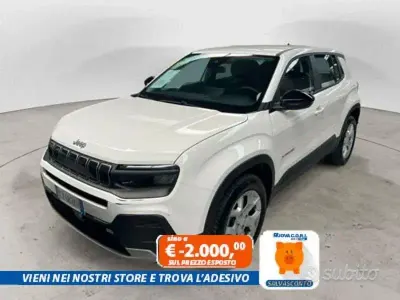 Usata Jeep Avenger Altitude 101 CV (74 kW) 2024 Bianco SUV